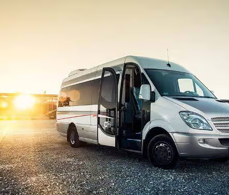 Jak wybrać firmę transportową? Na co zwrócić uwagę przed podpisaniem umowy